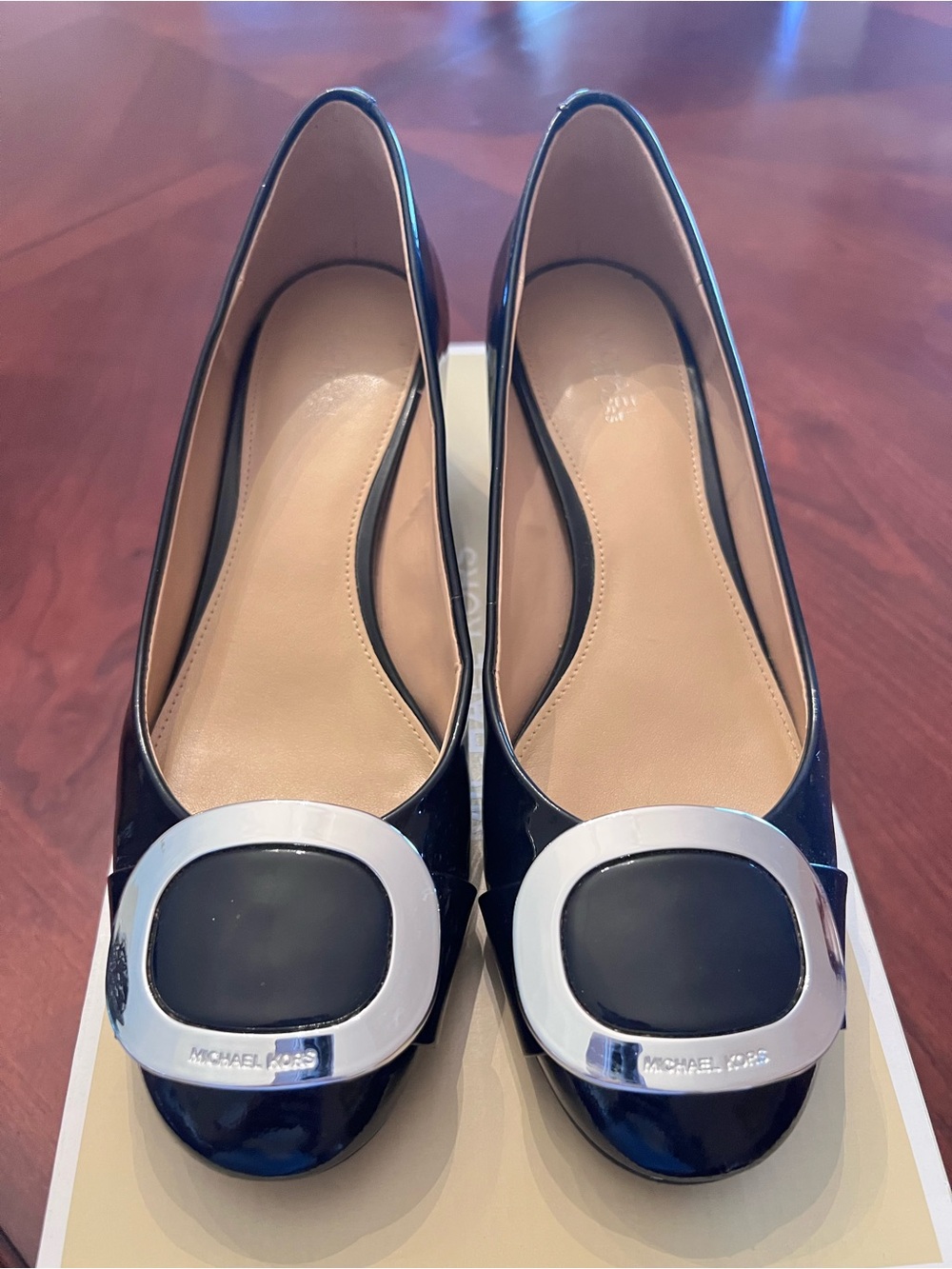 Michael Kors Navy Patent Mid pump